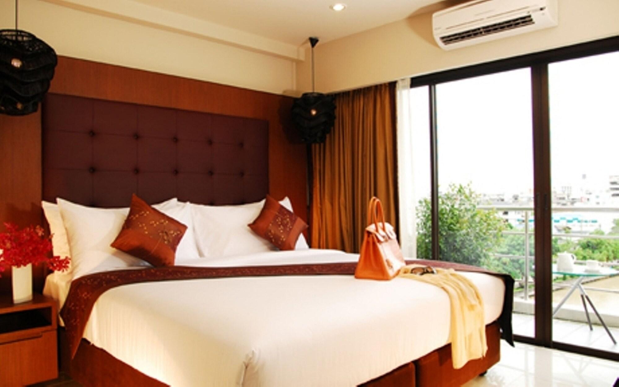 Ziniza The Boutique Service Apartment Банкок Екстериор снимка