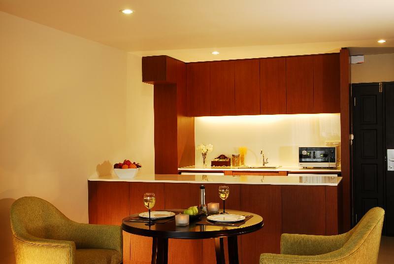 Ziniza The Boutique Service Apartment Банкок Екстериор снимка