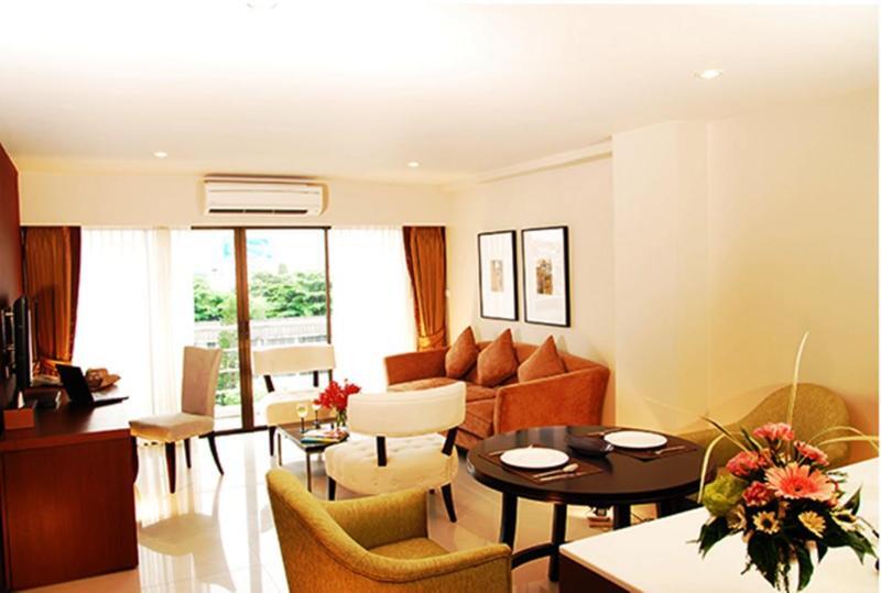 Ziniza The Boutique Service Apartment Банкок Екстериор снимка